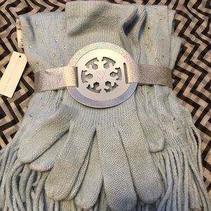 Baby blue scarf and glove set